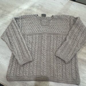 CARRAIG DONN  SWEATER WOMENS  WOOL.  BEIGE  MADE IN IRELAND. 3/4 SLEEVE